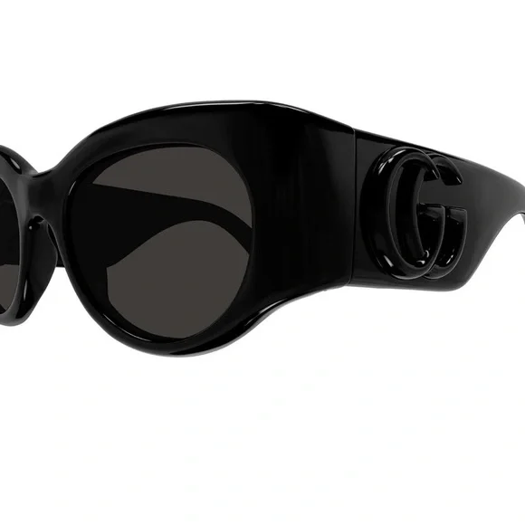 GUCCI RUNWAY Stylish Black Sunglasses - Picture 4 of 9